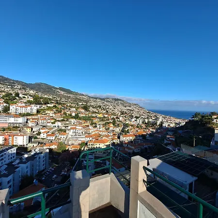 Gospodarstwo wiejskie Chale - View Funchal (Madeira)