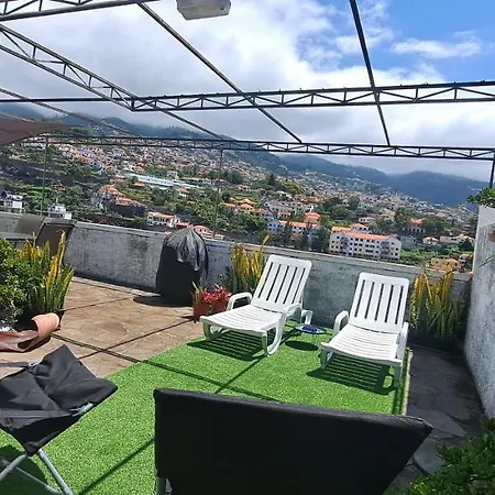 Chale - View