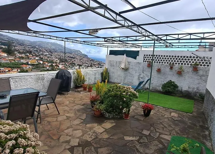 - View Venkovský dům Funchal (Madeira)